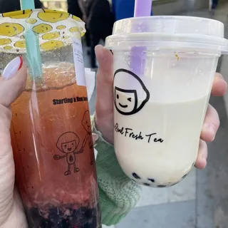 D5. Milk Tea with Boba, Pudding and Lychee Jelly (L)