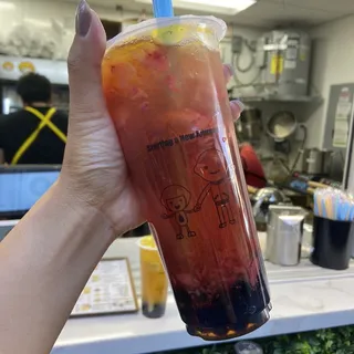E8. Strawberry Black Tea with Lychee Jelly