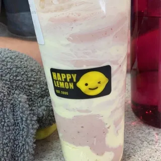 F5. Strawberry Shortcake Smoothie (l)