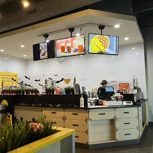 Nice fresh clean shop, the staff cares!
