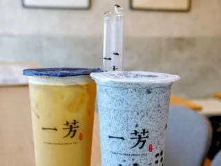 YiFang Taiwan Fruit Tea