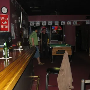 Bar &amp; Pool table