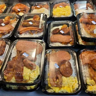 Breakfast bentos !
