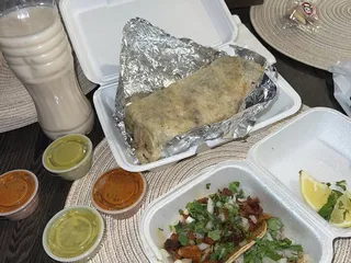 Ruby's Food Truck