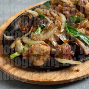 iron pan Aromatic ginger chicken 铁板啫啫沙姜鸡