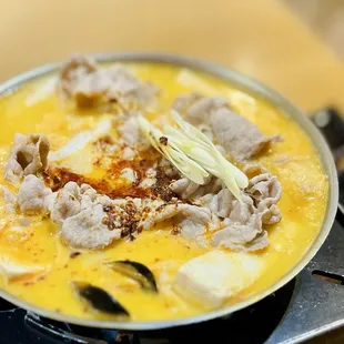 4.Thai Fusion Hot Pot Only-