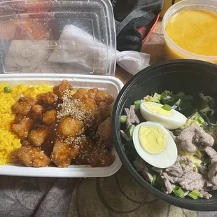 S1. Crispy Sesame chicken&amp; beef pho