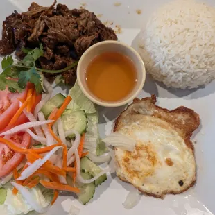 Beef and rice plate with fried egg