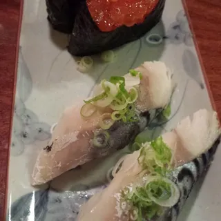 Ikura Nigiri