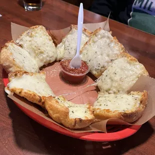 Cheesy garlic bread