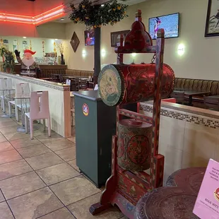 sushi and sashimi, interior