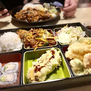 Dinner Bento  - Tempura, Gyoza, California Roll, Mariners Roll, Pork Bulgogi (Beef Bulgogi