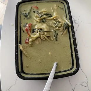Green Thai curry with chicken