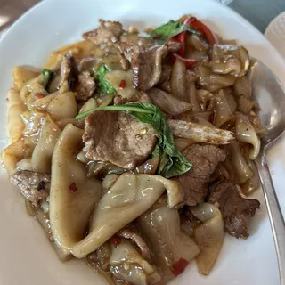 Drunken Noodles Lunch Special