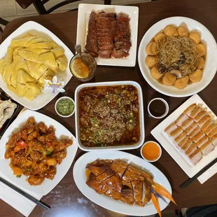 Steam chicken BBQ port Egg tofu with double mushroom Spicy beef Sweet sour pork Roasted duck Roasted pork