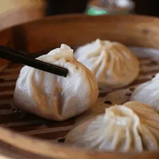 Shanghai Soup Dumplings (4pcs)