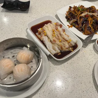 BBQ Pork Rice Noodle Roll