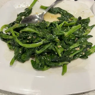 Stir-Fried Pea Seeding w/ Garlic Sauce