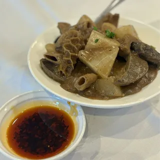 House Special Sauce Beef Offal (L) (L)