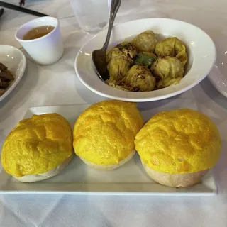 Baked Pineapple Custard Bun(L) (L)