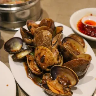 Clams with Black Bean Sauce @tiffhuangry