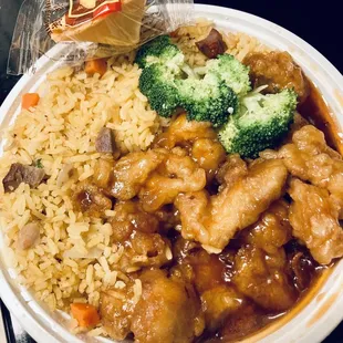 General Tsao's chicken lunch special!