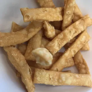 Crispy soup noodles
