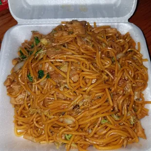 Takeout order of chicken lo mein.