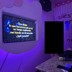 a tv screen with a message on it