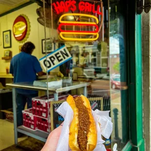 Great dogs! Love the chili.