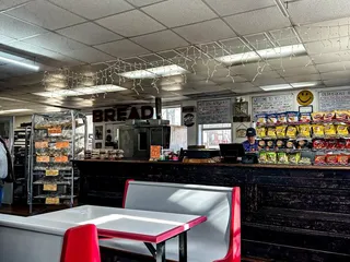 Yosties Bakery & Eatery