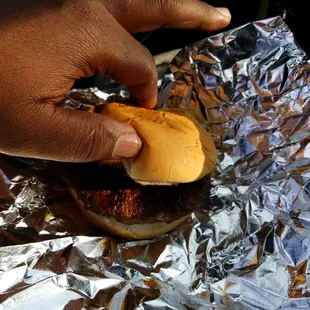 This is a 1/3lb $4.00 burger. Are you kidding me? Waste of money.