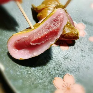 Complementary - Sakura Mochi (2 PCS) - Seasonal only