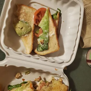 CHICKEN AVOCADO CLUB
