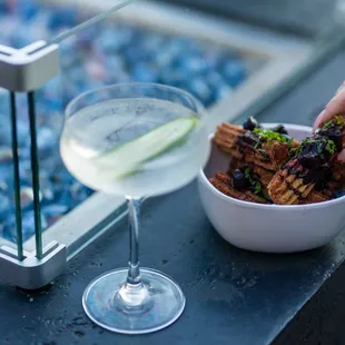 Churro Dessert - Chocolate de mesa, berry compote