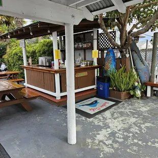 The outdoor bar