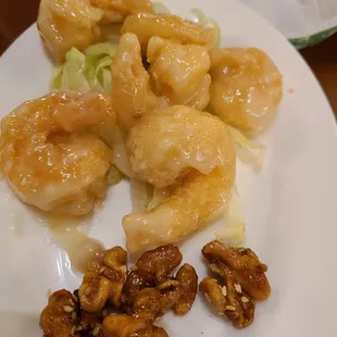 Honey Walnut Prawns