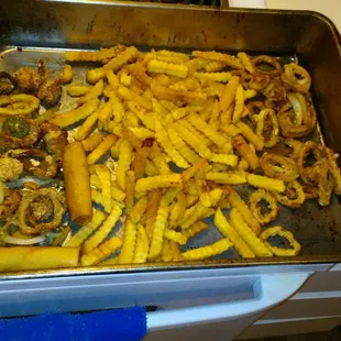 This suppose to be 30 bucks worth of food.