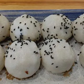 25. Pan Fried Bun (8) 25. (8)