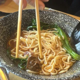 30. Braised Beef Noodle Soup (Spicy) 30.