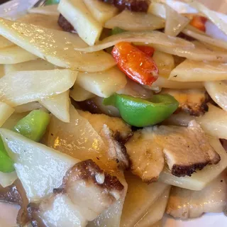 89. Stir Fried Pork & Potato Slices 89.