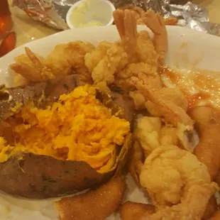 Best fried shrimp. Staff was excellent!