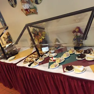 The end of the buffet!!! YUMMIES!!!