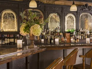 Kelly's Taphouse Bar & Grill