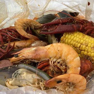 Combo 1 crawfish, mussels and shrimp