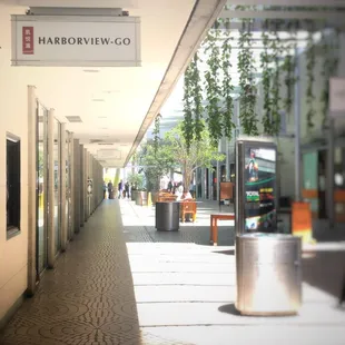 Find us on Sacramento Alley at Embarcadero 4! Harborview Go | 11:00am-2:30pm | Weekday Specials for Lunch Take-out