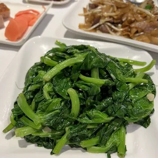Sauted Seasonal Vegetables with Garlic