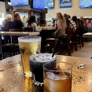 "SHADY BEACH KETEL ONE VODKA. PINEAPPLE + LIME JUICE. AGAVE. CHARCOAL  TOXIFYING WHILE CLEANSING. CHARCOAL WHITENS TEETH TOO! #babymaker"