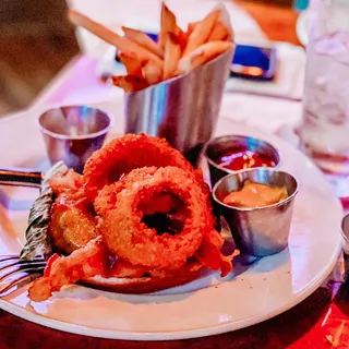 Legendary 10 Oz. Burger