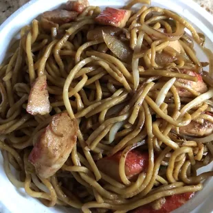 Crab lo mein